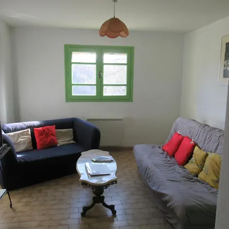 Lou Camparol Nyaraló *